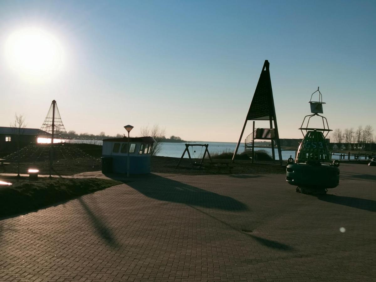 Bj Chalets - Robbengat 68 - Gezellige Chalet Op Vakantiepark Lauwersoog! Vroege Incheck! Esterno foto