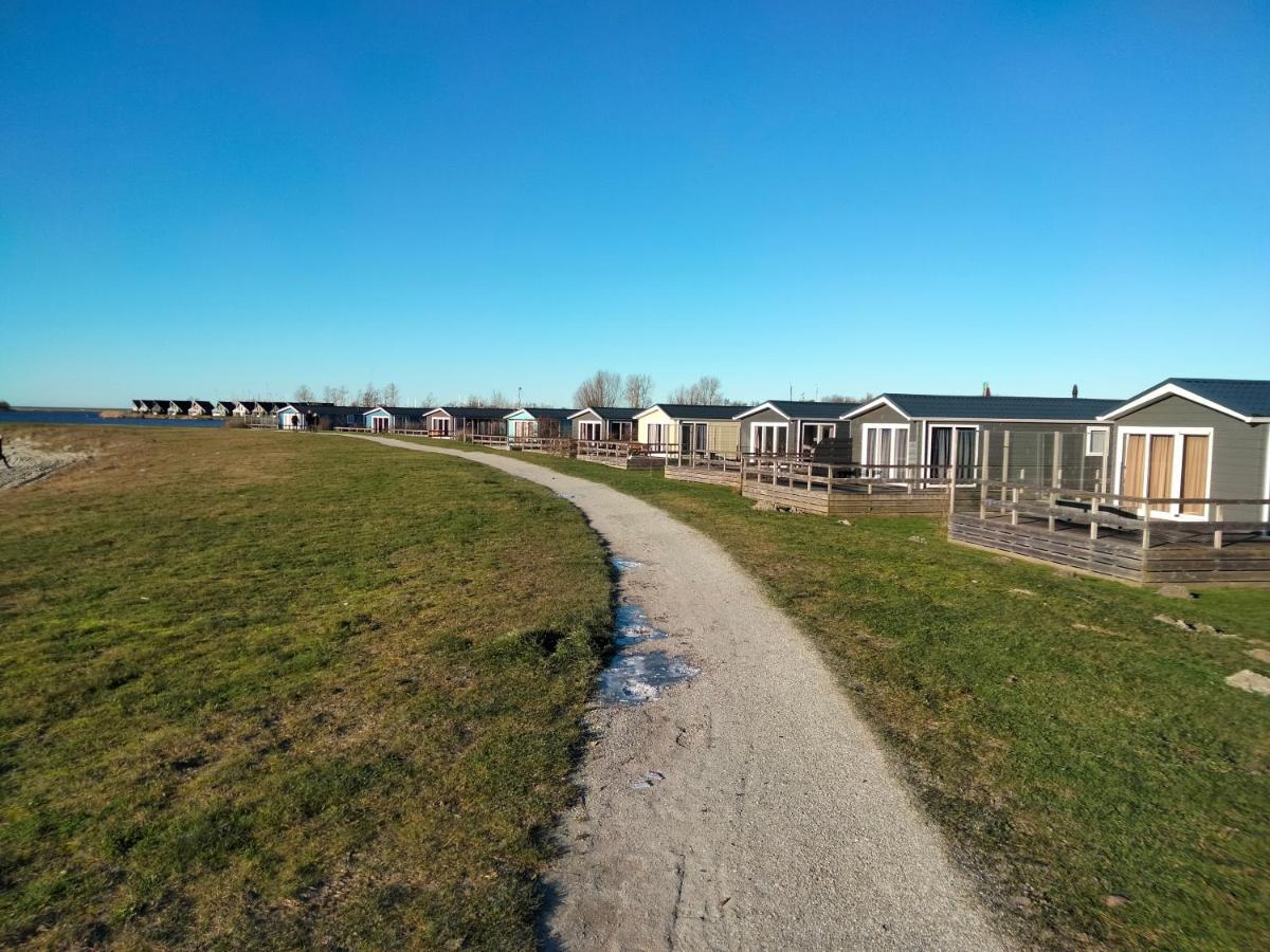 Bj Chalets - Robbengat 68 - Gezellige Chalet Op Vakantiepark Lauwersoog! Vroege Incheck! Esterno foto
