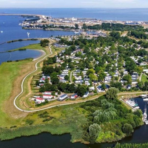 Bj Chalets - Robbengat 68 - Gezellige Chalet Op Vakantiepark Lauwersoog! Vroege Incheck! Esterno foto